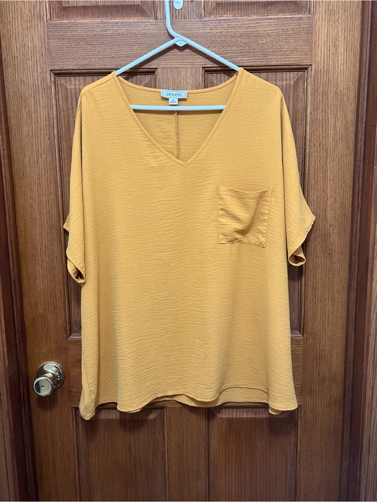 Zenana Outfitters Tops - Zenana Outfitters Mustard V-Neck Short Sleeve Pocket Tunic